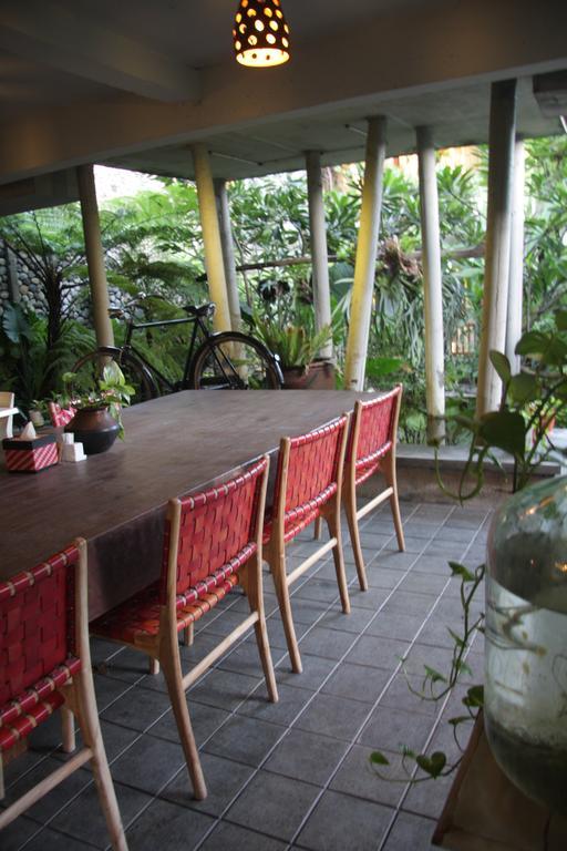 Rumah Batu Boutique Hotel Solo Buitenkant foto