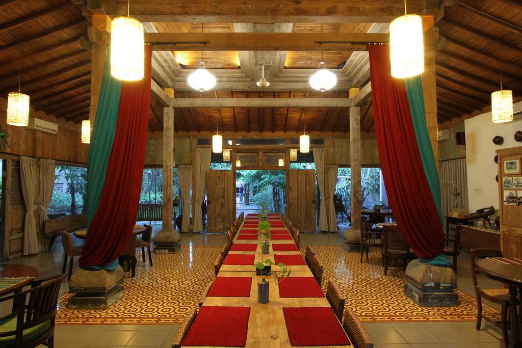 Rumah Batu Boutique Hotel Solo Buitenkant foto