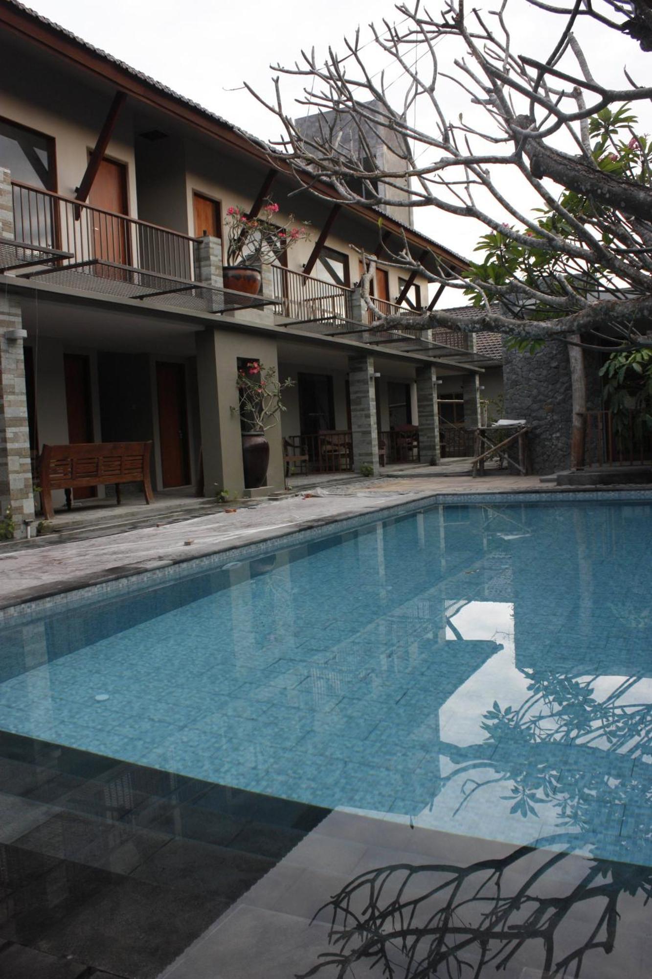 Rumah Batu Boutique Hotel Solo Buitenkant foto