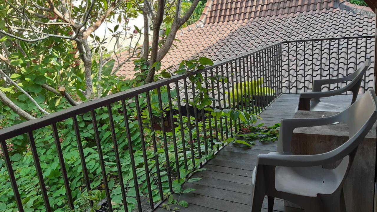 Rumah Batu Boutique Hotel Solo Buitenkant foto