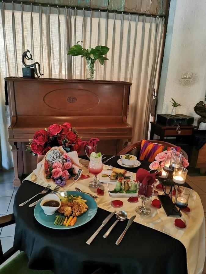 Rumah Batu Boutique Hotel Solo Buitenkant foto